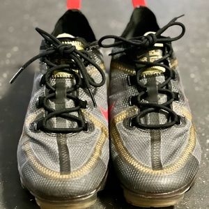 Nike women’s Air VaporMax